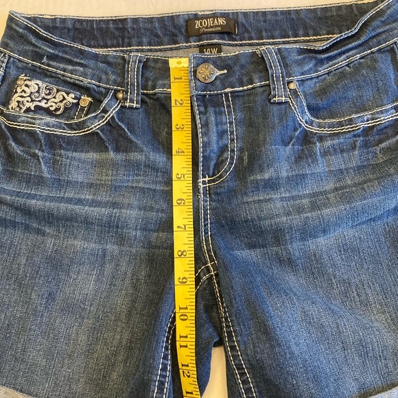 ZCO Embellished denim shorts 16W - Picture 9 of 9